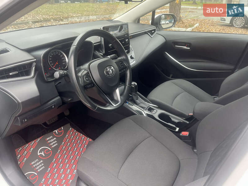 Седан Toyota Corolla 2020 в Києві