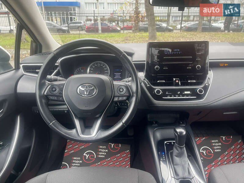 Седан Toyota Corolla 2020 в Києві