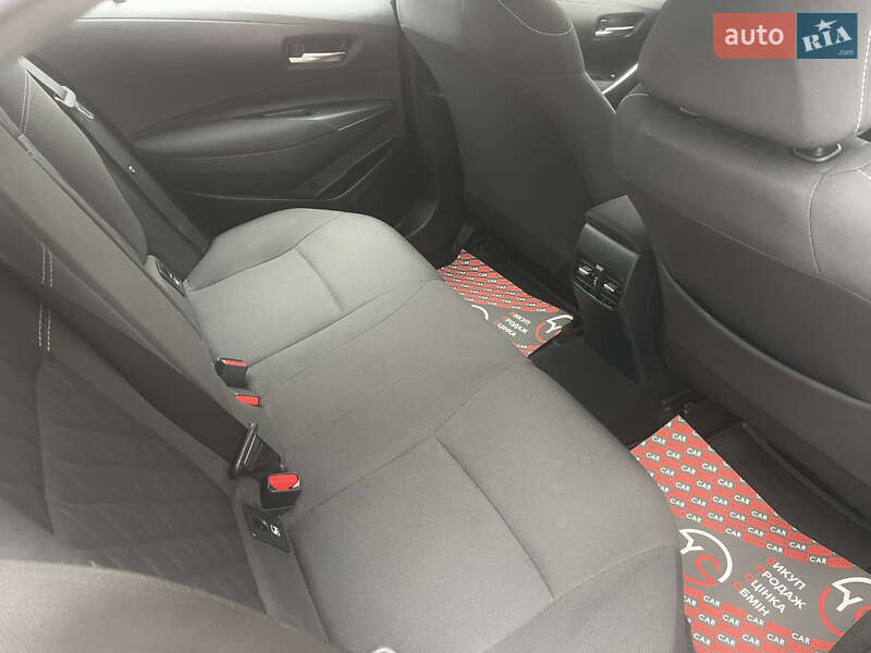 Седан Toyota Corolla 2020 в Києві