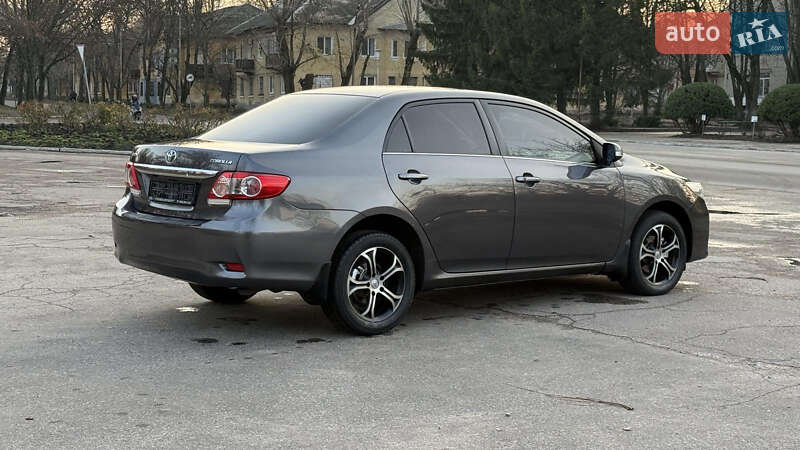 Седан Toyota Corolla 2010 в Желтых Водах фото 8 Седан Toyota Corolla 2010 в Желтых Водах