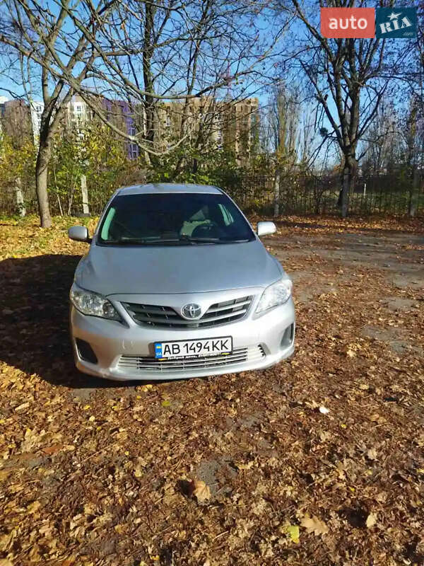 Седан Toyota Corolla 2010 в Виннице