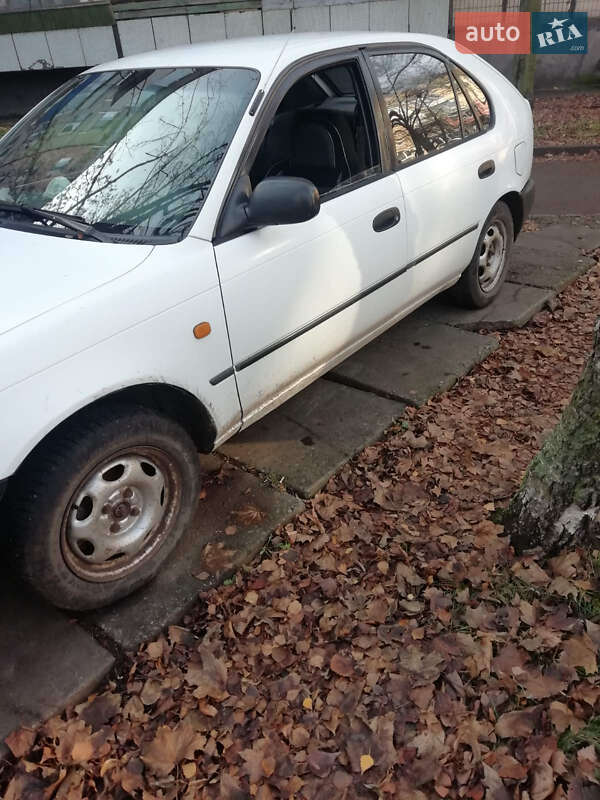 Ліфтбек Toyota Corolla 1992 в Кривому Розі фото 7 Ліфтбек Toyota Corolla 1992 в Кривому Розі
