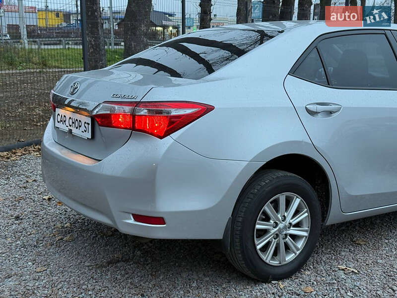 Седан Toyota Corolla 2015 в Стрию фото 14 Седан Toyota Corolla 2015 в Стрию