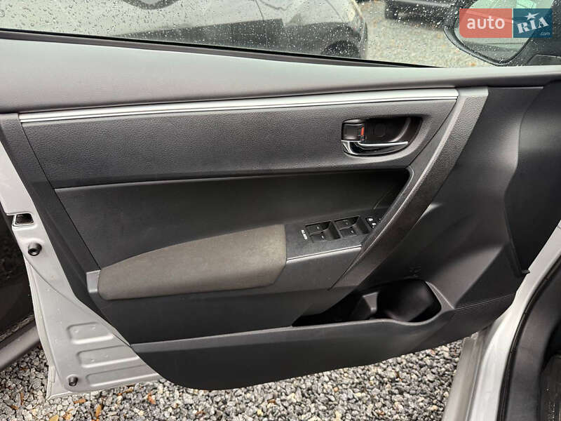 Седан Toyota Corolla 2015 в Стрию фото 22 Седан Toyota Corolla 2015 в Стрию