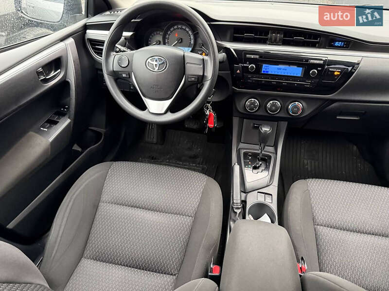 Седан Toyota Corolla 2015 в Стрию фото 35 Седан Toyota Corolla 2015 в Стрию