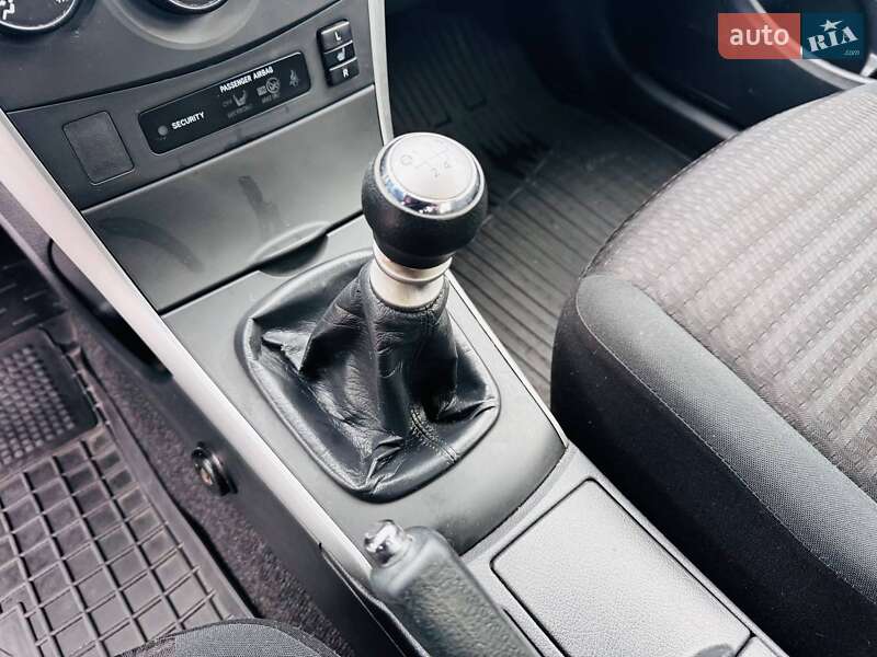 Седан Toyota Corolla 2012 в Ивано-Франковске