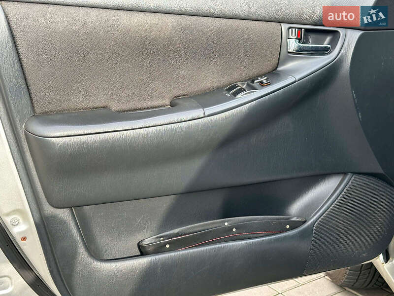 Хетчбек Toyota Corolla 2005 в Одесі