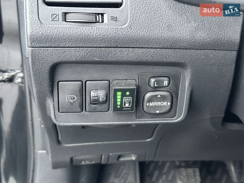 Седан Toyota Corolla 2007 в Харькове фото 10 Седан Toyota Corolla 2007 в Харькове