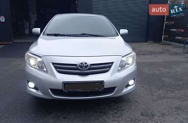 Седан Toyota Corolla 2008 в Виннице
