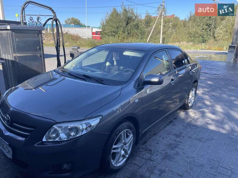 Седан Toyota Corolla 2008 в Ратному