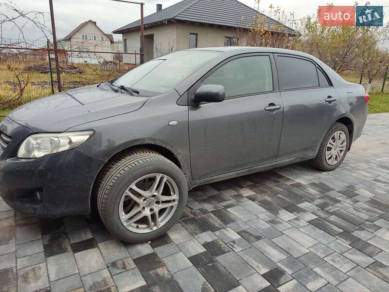 Седан Toyota Corolla 2008 в Ратному