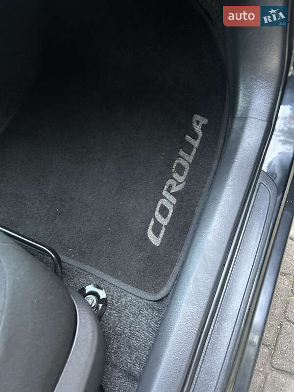 Седан Toyota Corolla 2008 в Дніпрі