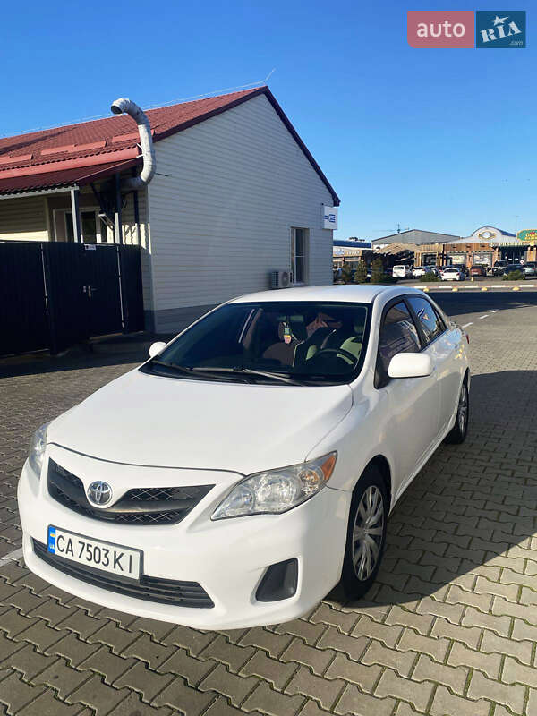 Седан Toyota Corolla 2012 в Одесі