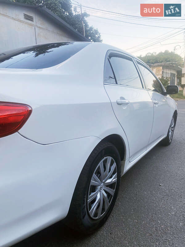 Седан Toyota Corolla 2012 в Одесі
