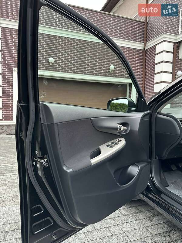 Седан Toyota Corolla 2008 в Києві