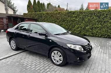 Седан Toyota Corolla 2008 в Києві