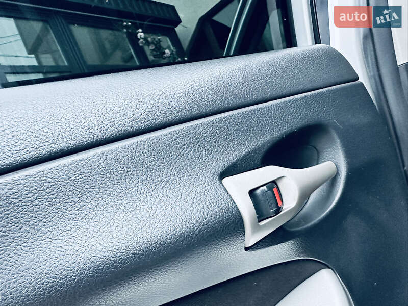 Седан Toyota Corolla 2008 в Грушево