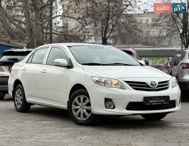 Седан Toyota Corolla 2011 в Одессе