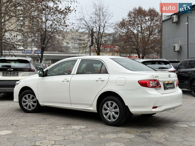 Седан Toyota Corolla 2011 в Одессе