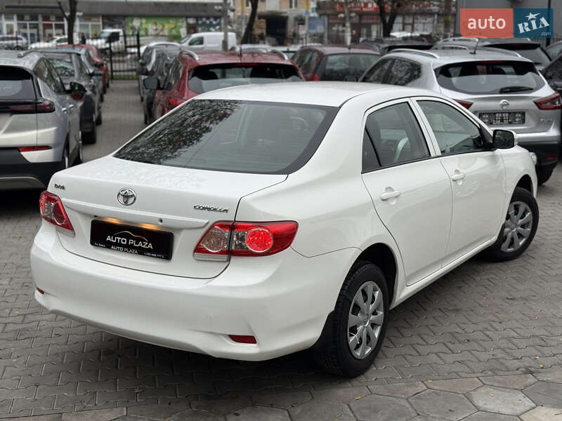 Седан Toyota Corolla 2011 в Одессе
