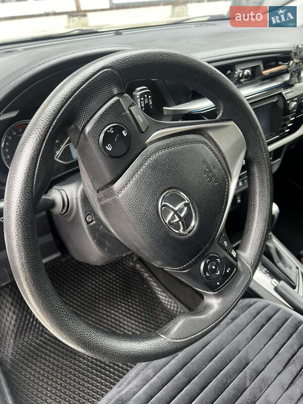 Седан Toyota Corolla 2015 в Чернигове фото 18 Седан Toyota Corolla 2015 в Чернигове