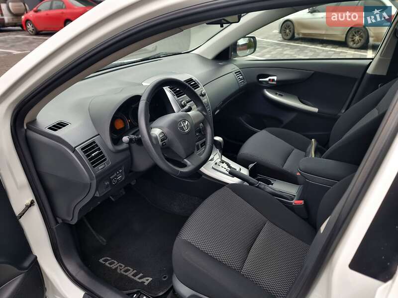 Седан Toyota Corolla 2012 в Вінниці