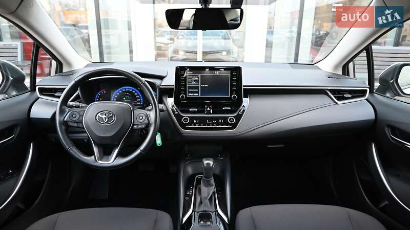 Седан Toyota Corolla 2021 в Києві