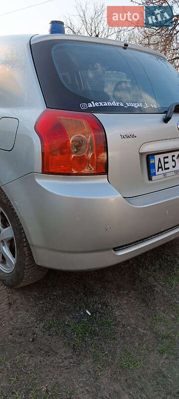 Хетчбек Toyota Corolla 2006 в Кам'янському