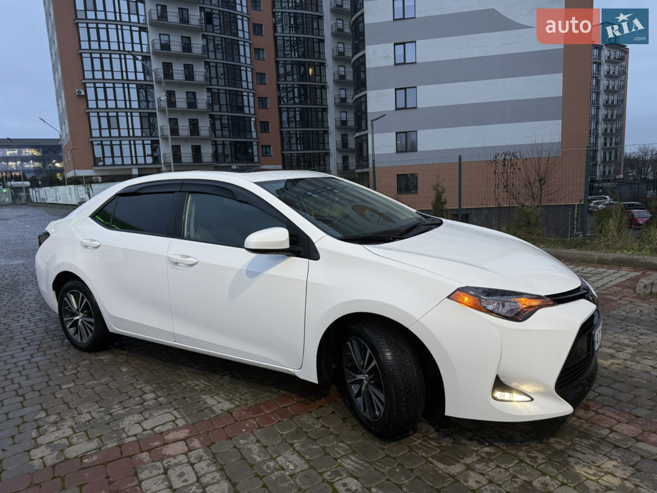 2016 Toyota Corolla - мініатюра 24