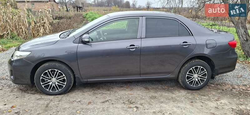 Седан Toyota Corolla 2012 в Нежине