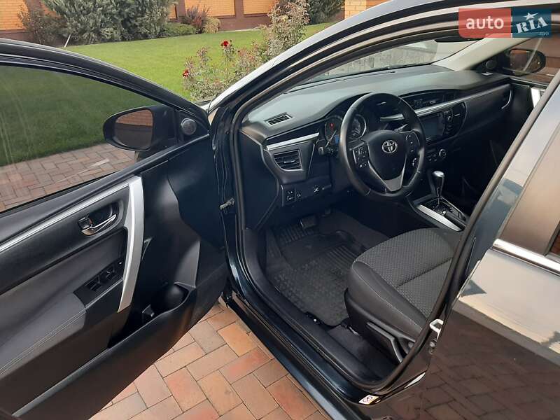 Седан Toyota Corolla 2013 в Полтаві фото 17 Седан Toyota Corolla 2013 в Полтаві