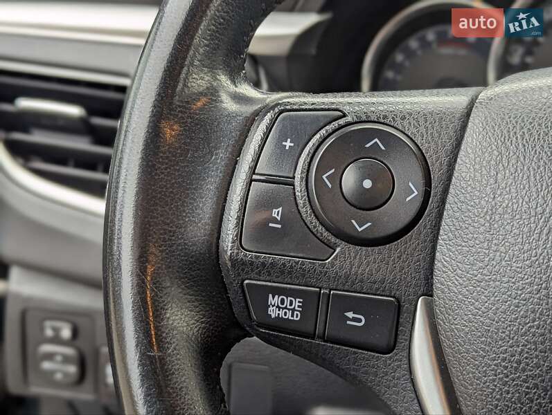 Седан Toyota Corolla 2013 в Києві