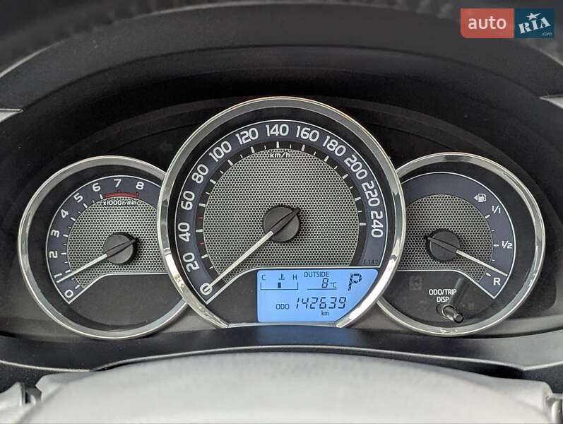 Седан Toyota Corolla 2013 в Києві