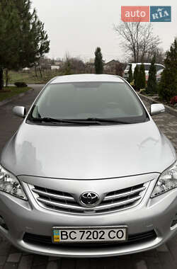 Седан Toyota Corolla 2011 в Днепре