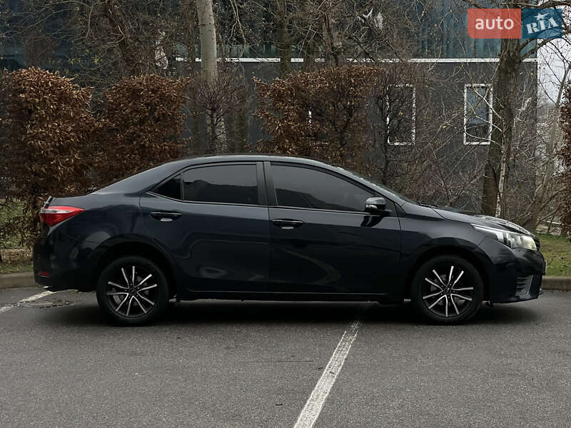Седан Toyota Corolla 2016 в Києві фото 11 Седан Toyota Corolla 2016 в Києві