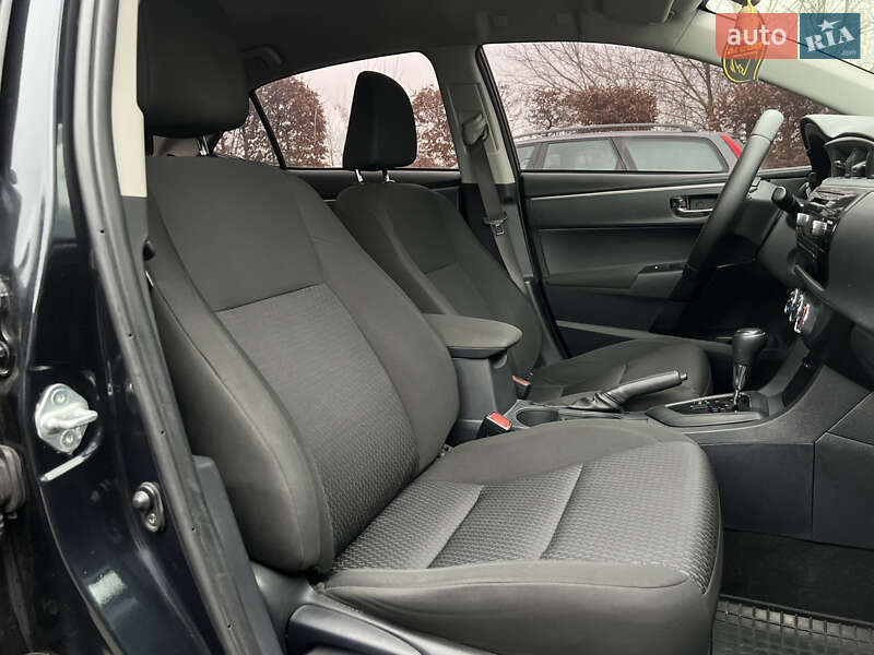 Седан Toyota Corolla 2016 в Києві фото 52 Седан Toyota Corolla 2016 в Києві