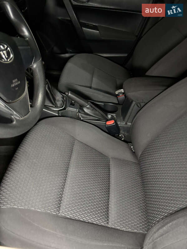 Седан Toyota Corolla 2018 в Козятині