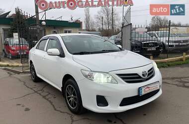 Седан Toyota Corolla 2010 в Николаеве