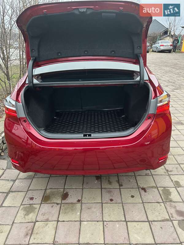 Седан Toyota Corolla 2017 в Тернополе фото 6 Седан Toyota Corolla 2017 в Тернополе