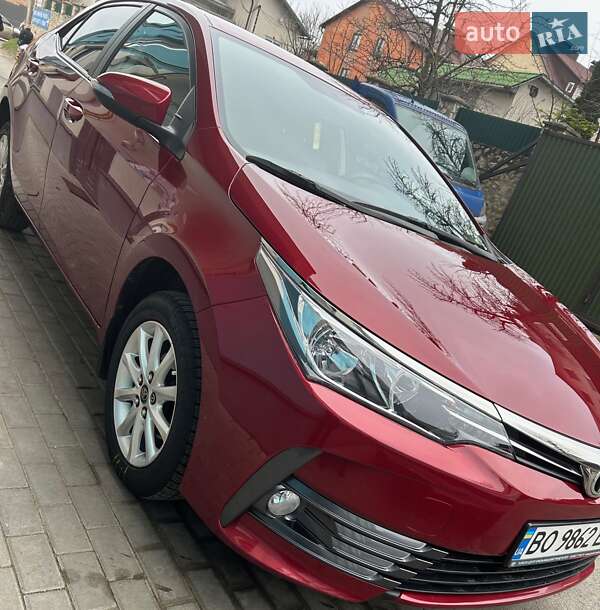 Седан Toyota Corolla 2017 в Тернополе фото 2 Седан Toyota Corolla 2017 в Тернополе