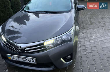 Седан Toyota Corolla 2015 в Чернівцях