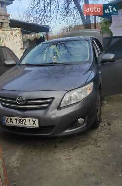 Седан Toyota Corolla 2007 в Киеве