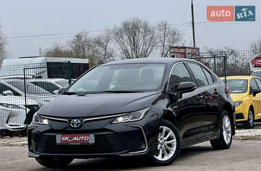 Седан Toyota Corolla 2021 в Киеве