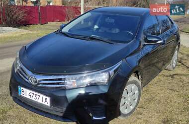 Седан Toyota Corolla 2013 в Карловке