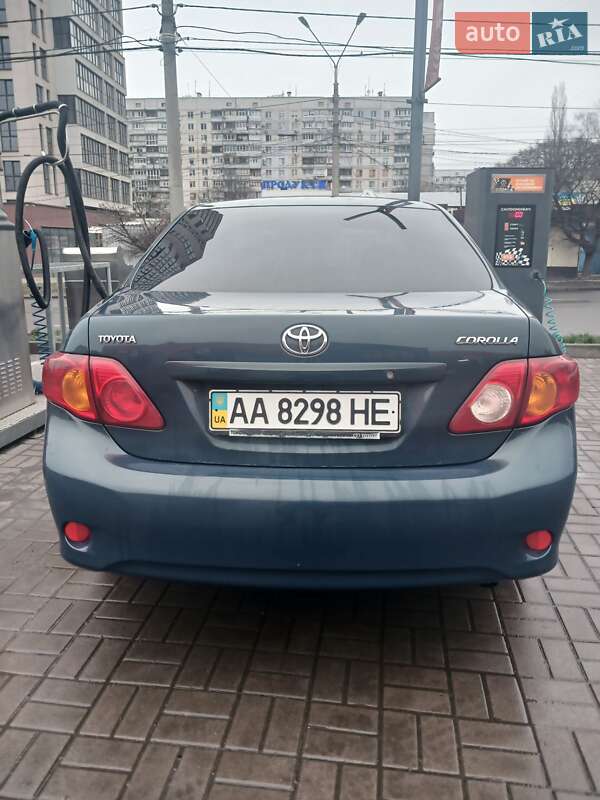 Седан Toyota Corolla 2008 в Харькове