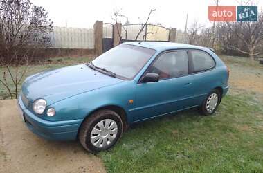 Хэтчбек Toyota Corolla 1999 в Одессе