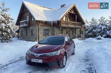 Седан Toyota Corolla 2018 в Житомирі