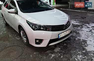 Седан Toyota Corolla 2016 в Хмельницькому