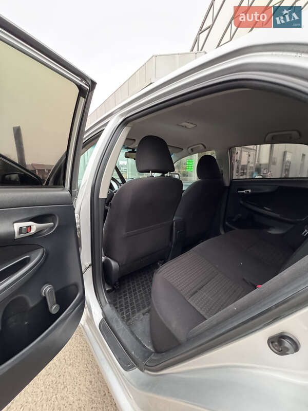 Седан Toyota Corolla 2011 в Бучаче фото 7 Седан Toyota Corolla 2011 в Бучаче