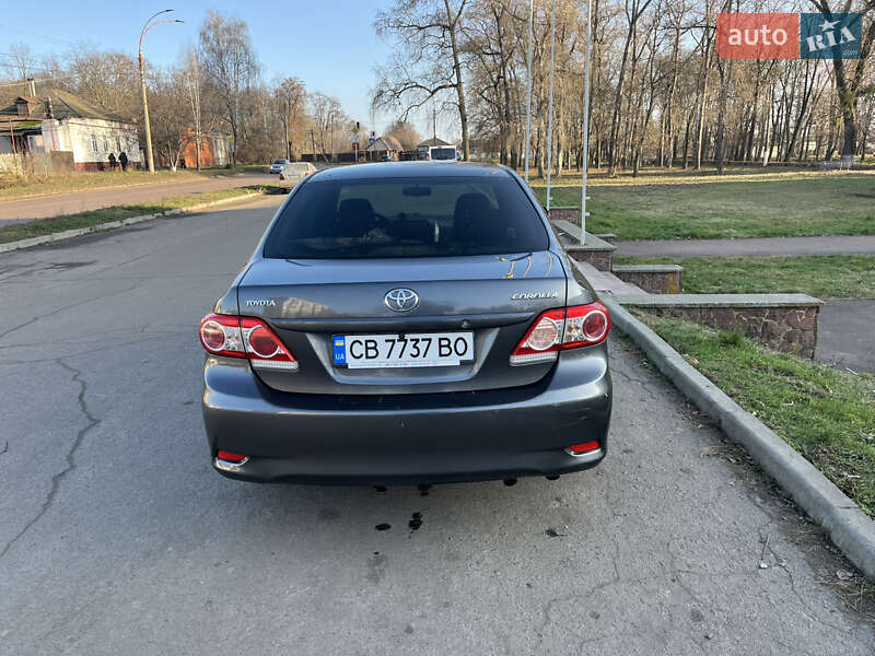 Седан Toyota Corolla 2011 в Прилуках